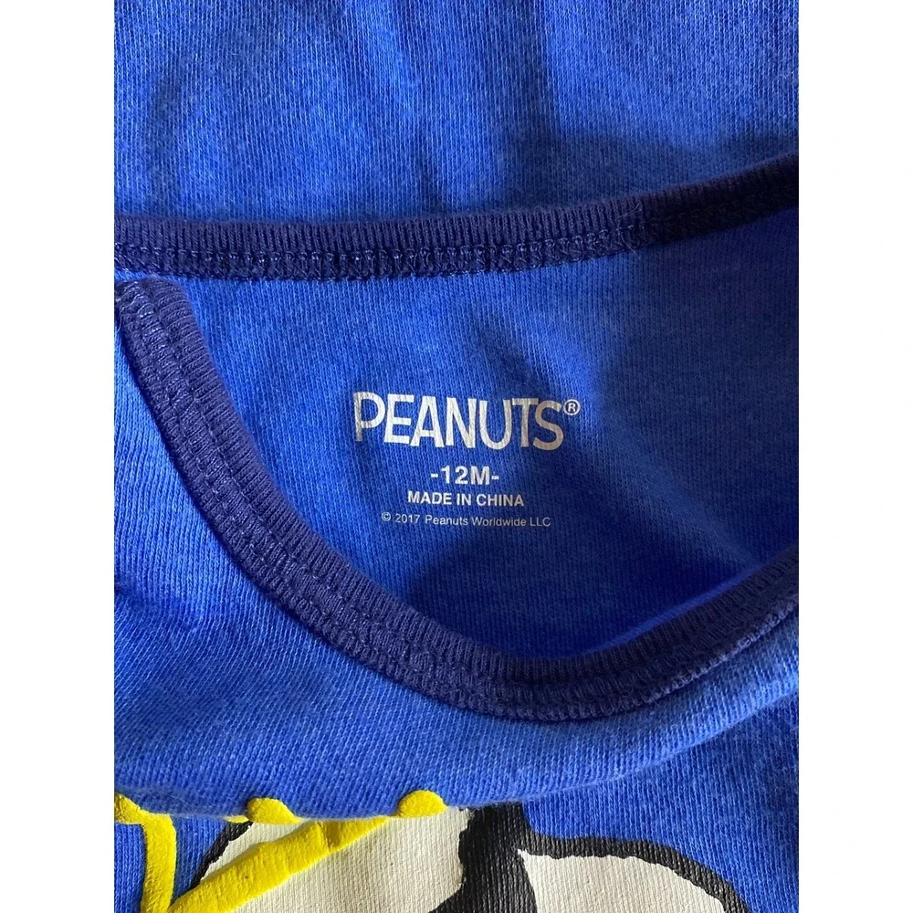Peanuts Snoopy I'm‎ the King Onesie